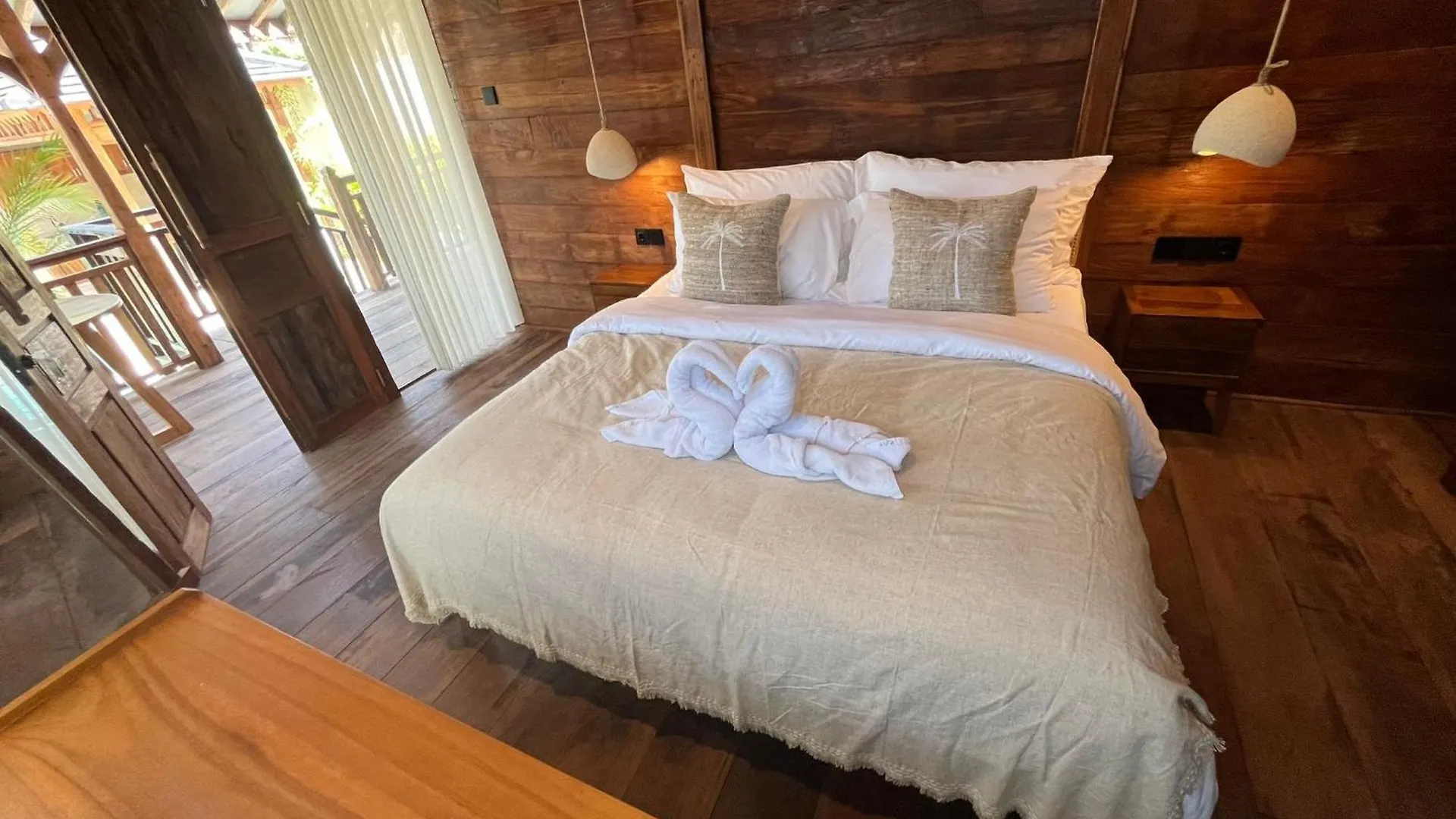 New Villa Private Pool - Minutes From Airport Kuta  Kuta (Bali)