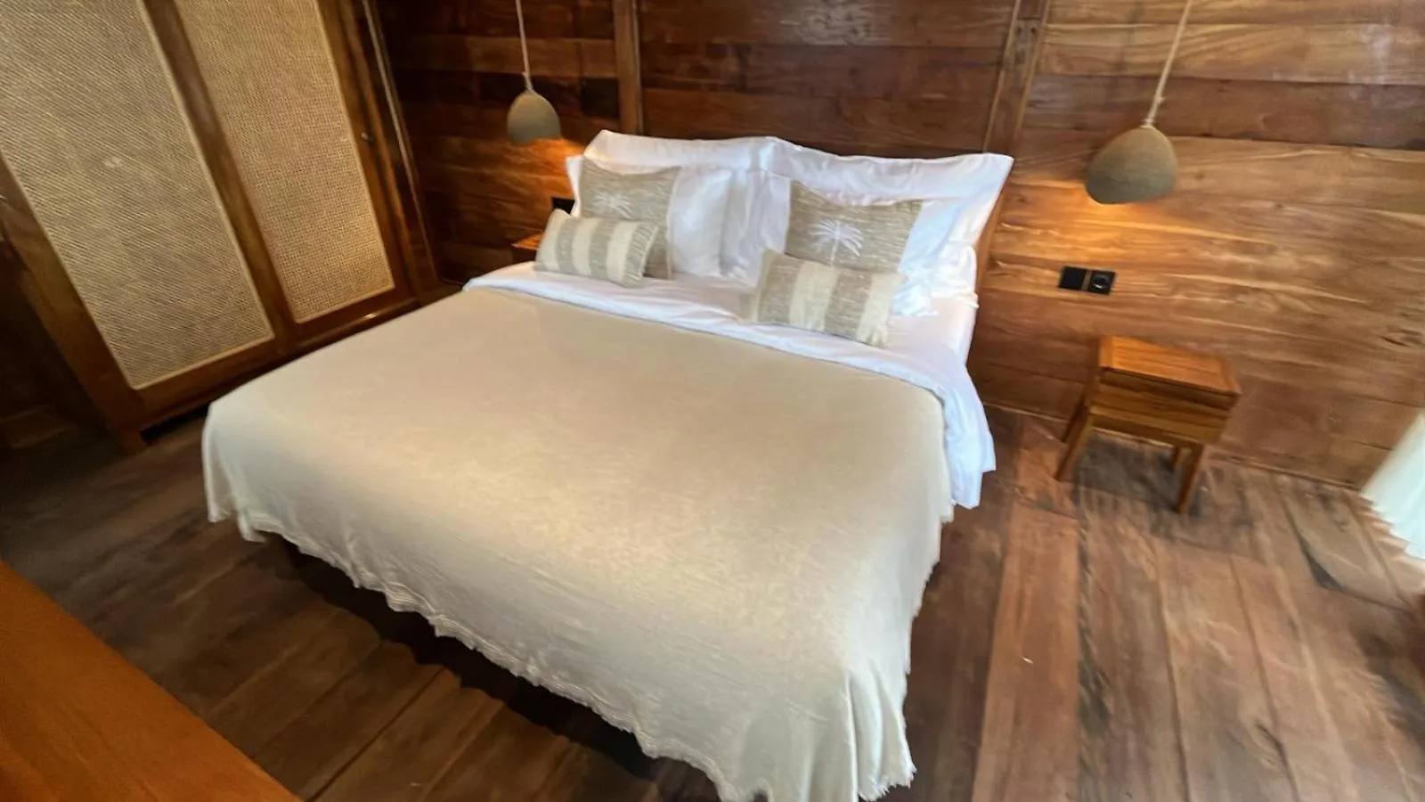 New Villa Private Pool - Minutes From Airport Kuta