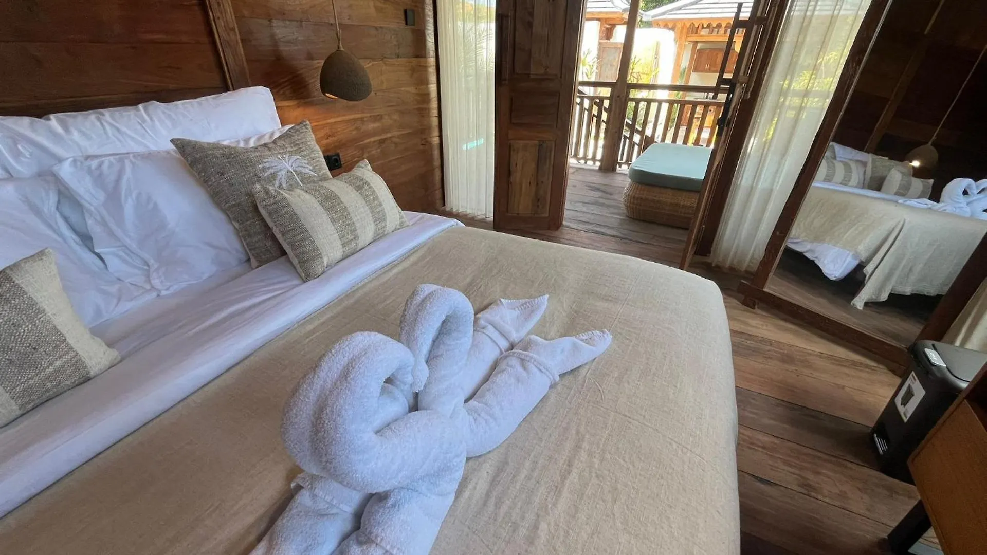 New Villa Private Pool - Minutes From Airport Kuta