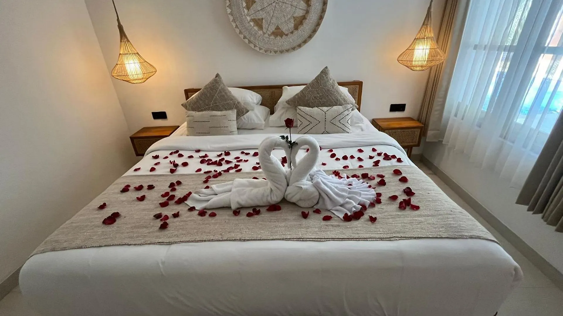New Villa Private Pool - Minutes From Airport Kuta